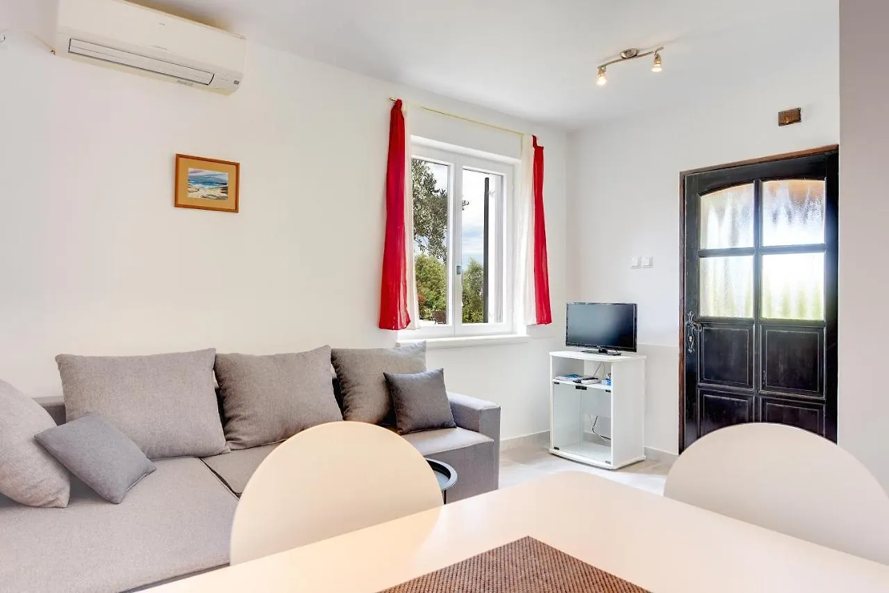 Apartments Aldo Banjole 0*,