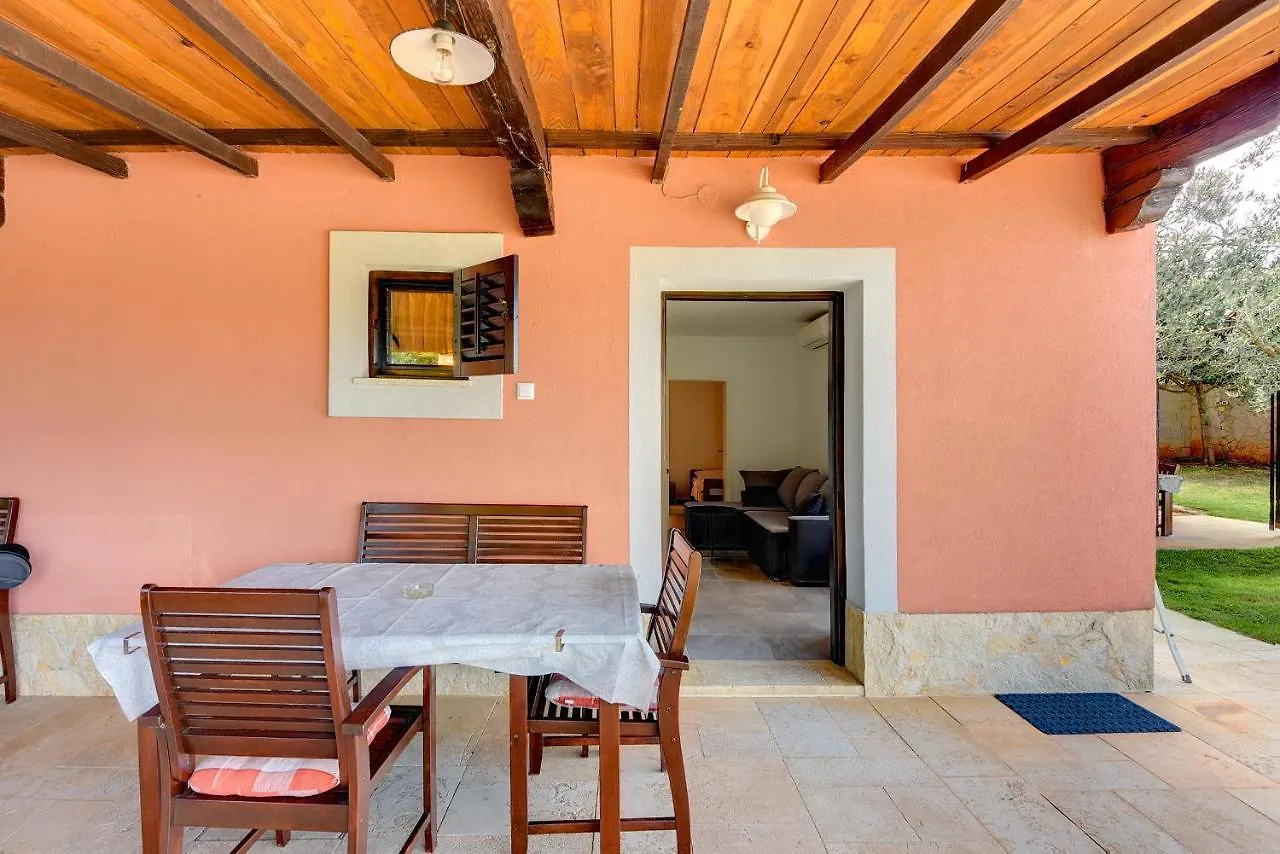Apartments Aldo Banjole