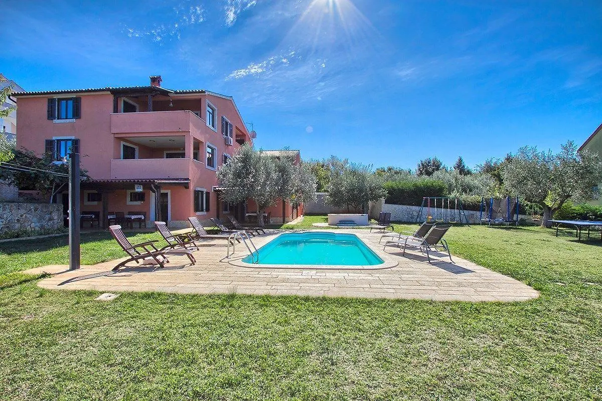 Apartments Aldo Banjole Kroatien
